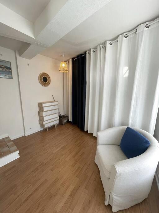 Charmante Maison Au Village Gruissan Esterno foto